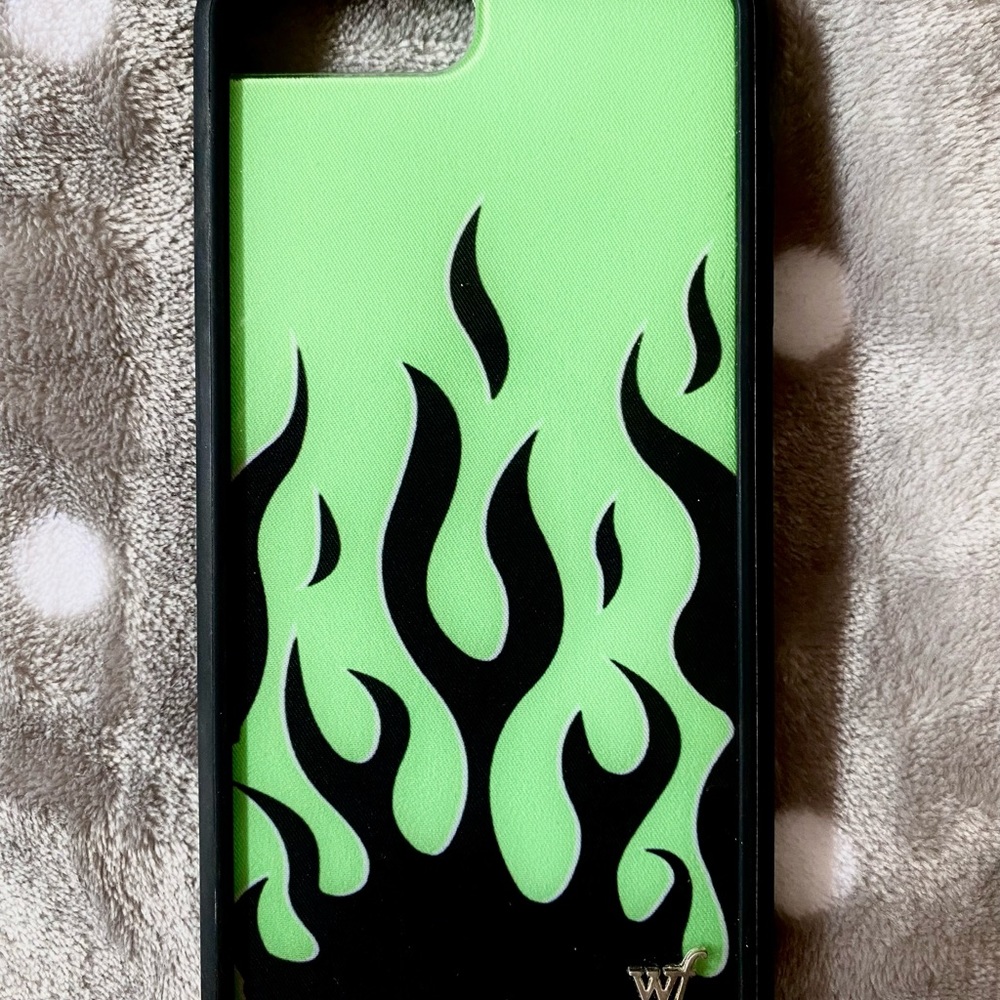 green flame iphone 7plus wildflower case